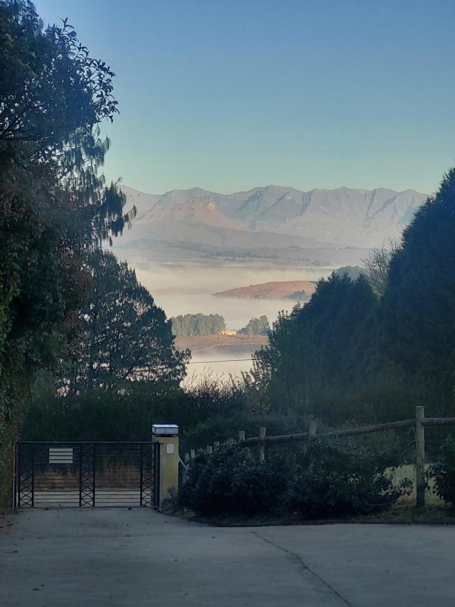 9 Stoney Way Cottage Underberg Bagian luar foto